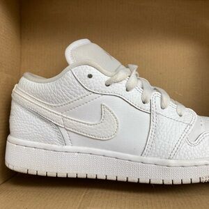 White low Air Jordan 1 - gently used. US size 5